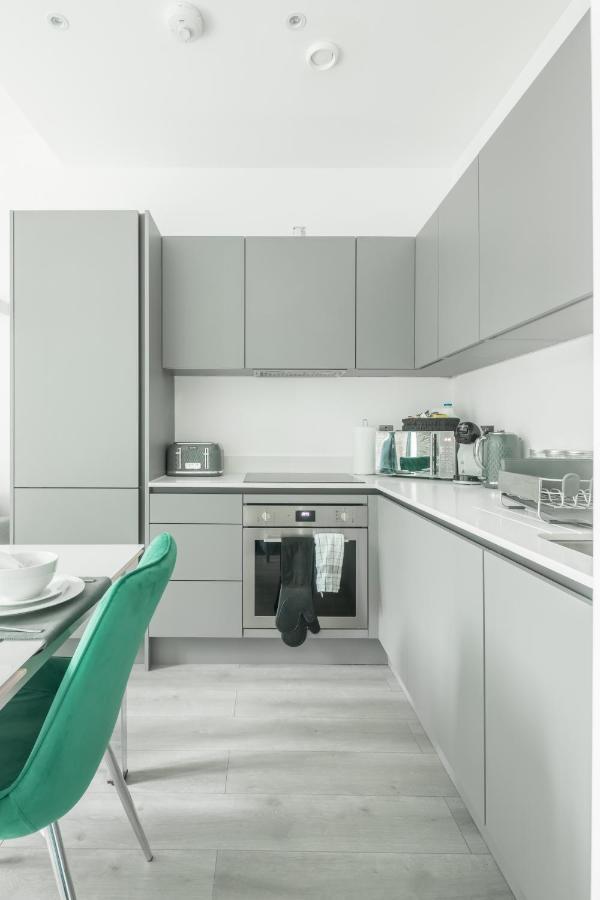 Elegant Apartment Milton Keynes Esterno foto