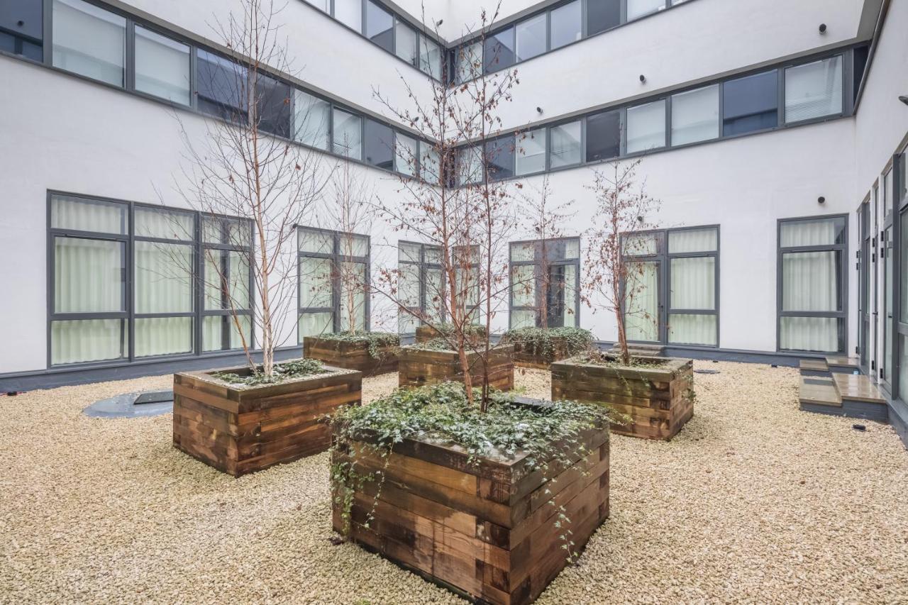 Elegant Apartment Milton Keynes Esterno foto